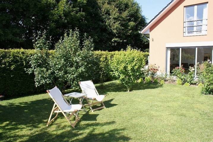 Ferienwohnung für 5 Personen, mit Terrasse und Garten am Schweriner See