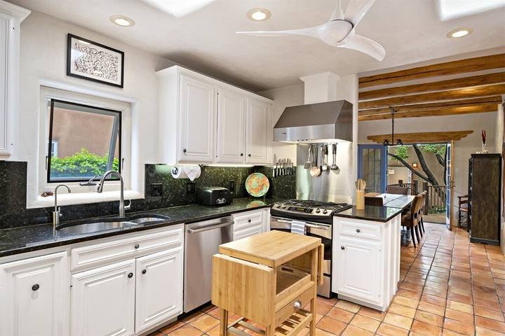 Vacation rental for 8 people, with balcony and yard in Santa Fe