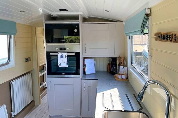 Hausboot für 2 Personen, mit Terrasse in Hamburg - 4