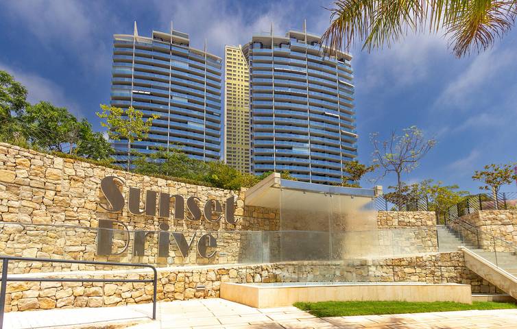 Apartamento de férias para 6 pessoas, com piscina e jacuzzi e ainda terraço - 1