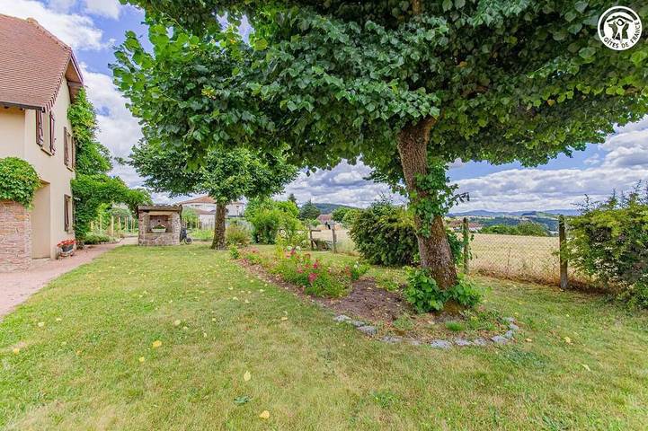 Location de vacances pour 8 personnes, avec jardin à Dompierre-les-Ormes - 3