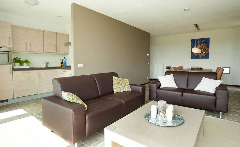 Ferienhaus für 6 Personen, mit Balkon/Terrasse und Terrasse sowie Garten und Seeblick in Niederkrüchten - 3