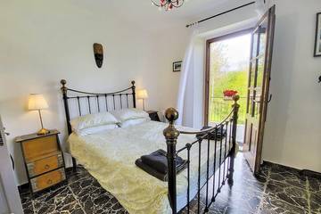 Villa per 8 Persone in Camporgiano, Parco Regionale delle Alpi Apuane, Foto 1