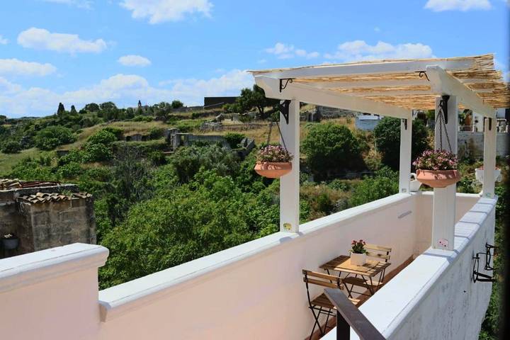 Casa vacanza per 4 persone, con balcone e panorama a Laterza