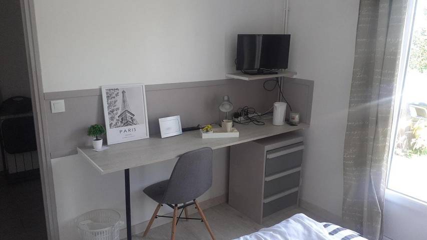 Location de vacances pour 2 personnes, avec terrasse et jardin à Montayral - 2