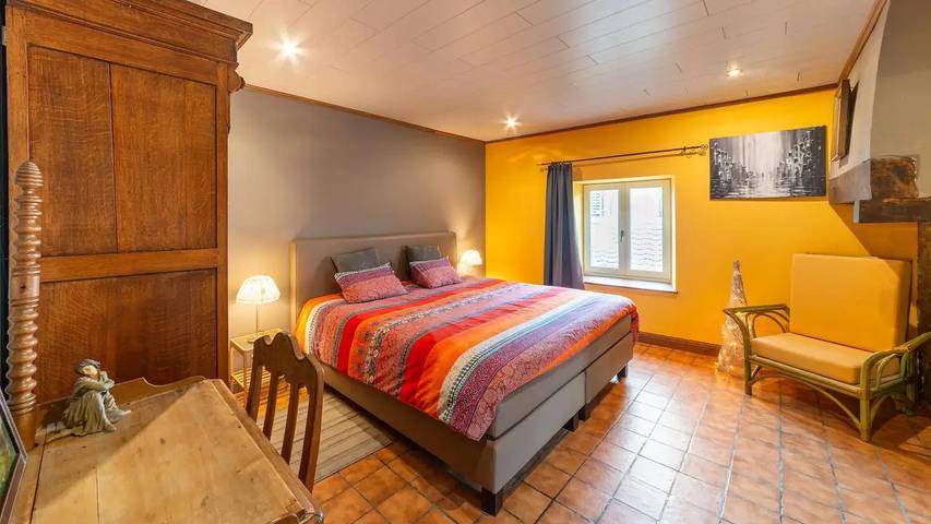 Location de vacances pour 9 personnes, avec Terrasse ainsi que Jacuzzi et Jardin dans Virton - 3