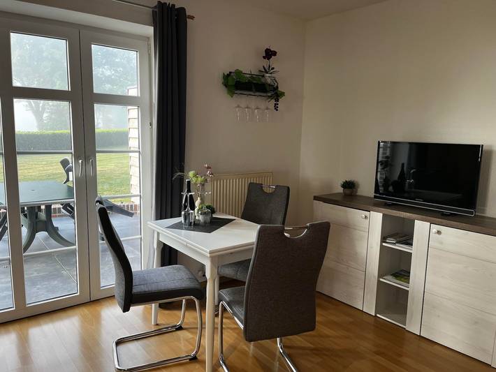 Ferienwohnung für 3 Personen, mit Terrasse und Garten in Apen - 2