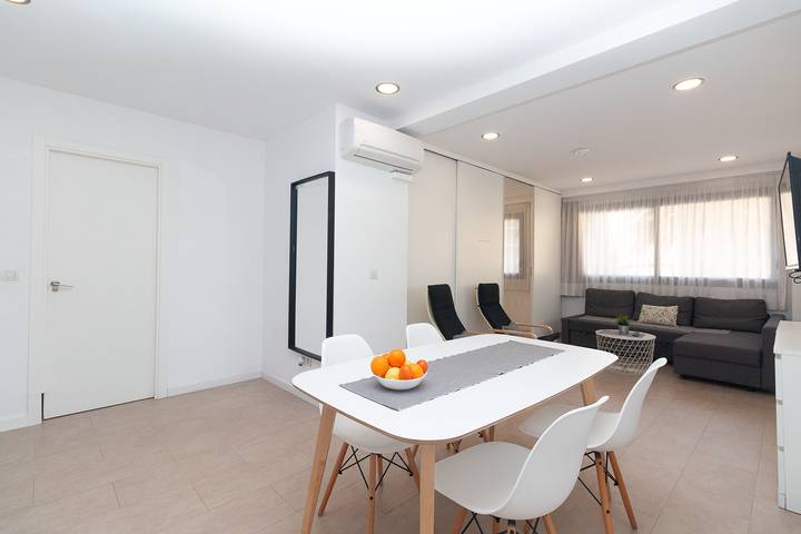 Apartamento entero, Reig 7. 1 Bedroom Apartment up to 4 people. Valencia in Valencia, Costa de Valencia