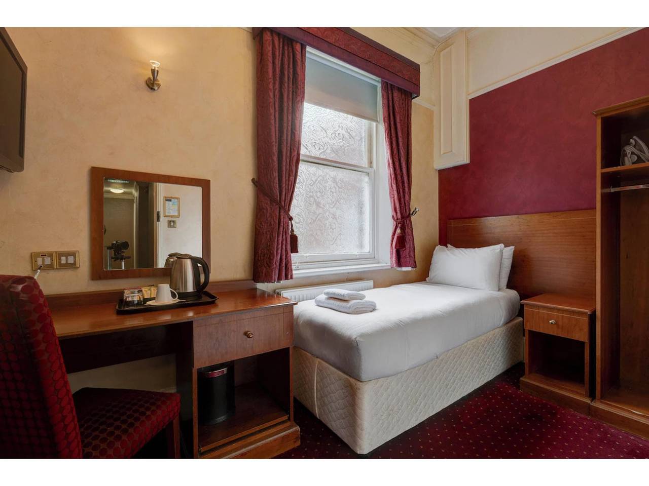 Standard Single Room in Liverpool, Merseyside