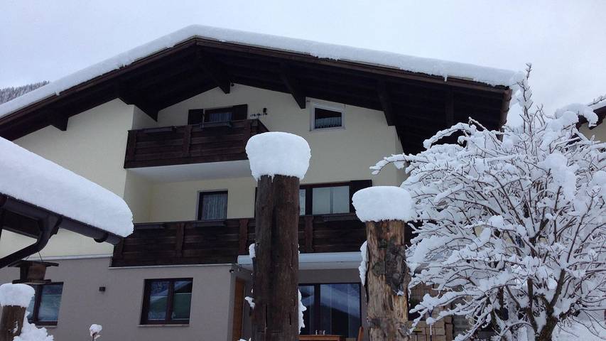 Ferienwohnung für 6 Personen, mit Garten im Montafon