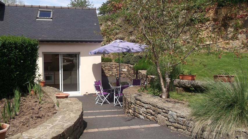 Gîte pour 4 personnes, avec Terrasse et Jardin à Louannec - 4