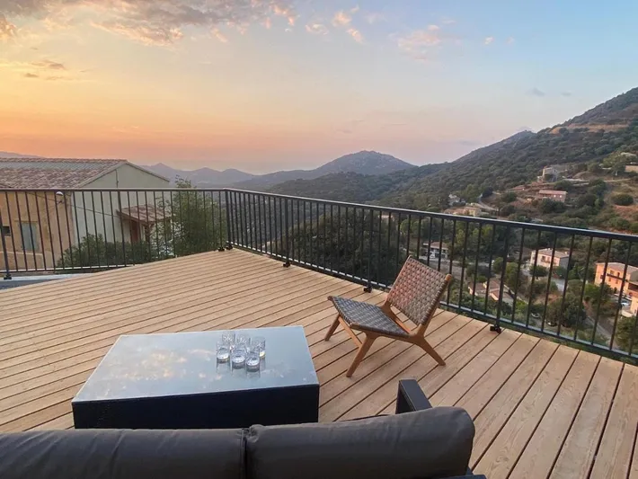 Chalet para 6 personas, con vistas y terraza - 1