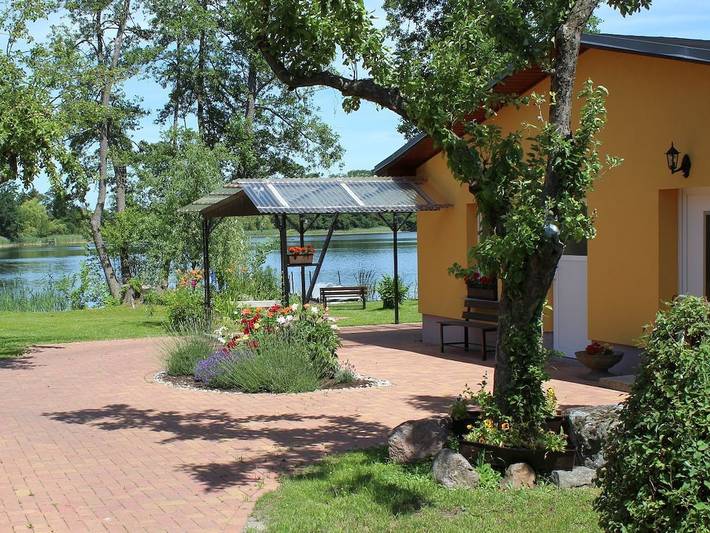Ferienhaus für 3 Personen, mit Terrasse und Seeblick in Region Oder - Spree