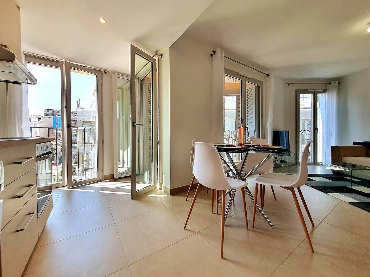 Geheel appartement, Vakantieappartement voor 4 personen met balkon in Antibes, Cannes regio