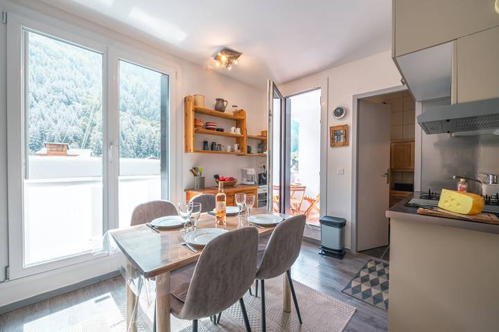 Apartment for 3 people, with balcony, child-friendly in Chamonix-Mont-Blanc