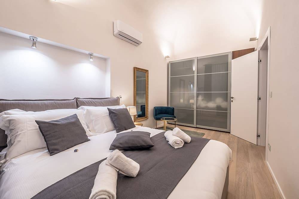 Entire apartment, My Luxury Suites - Standard Apartment in Savona (City), Savona