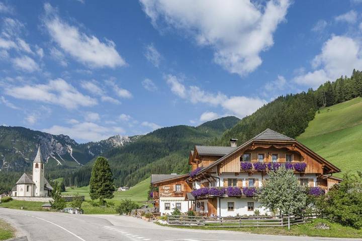 Casa vacanza, con Balcone e Terrazza nonché Giardino e Panorama a Braies