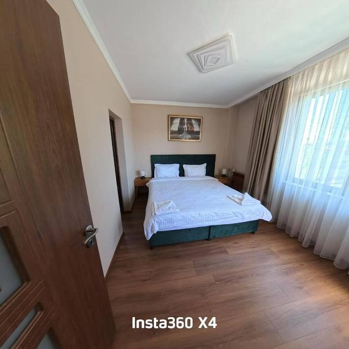 Maison d’hôte pour 3 personnes, avec jacuzzi et balcon