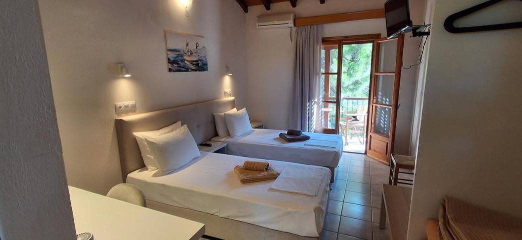 Ferienhaus für 2 Personen, mit Balkon und Terrasse sowie Garten und Ausblick auf Skiathos - 3