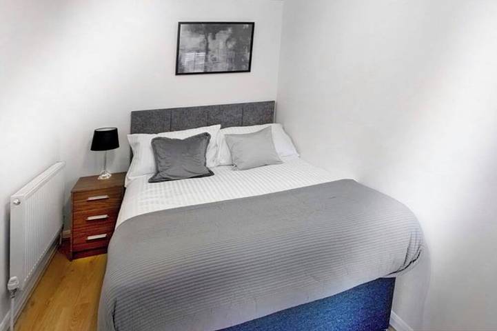 Wokingham - 2 Bedroom Maisonette - With Parking in Wokingham, Berkshire