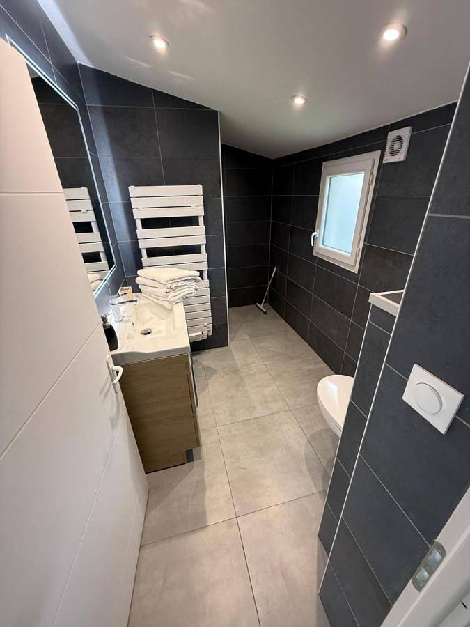 Location de vacances pour 6 personnes, avec jacuzzi et jardin, animaux acceptés à Crémieu - 4