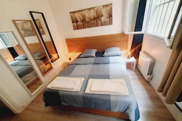 Ganze Wohnung, Appartement Avec Patio à en Plein Centre Ville in Clichy, Hauts-de-Seine