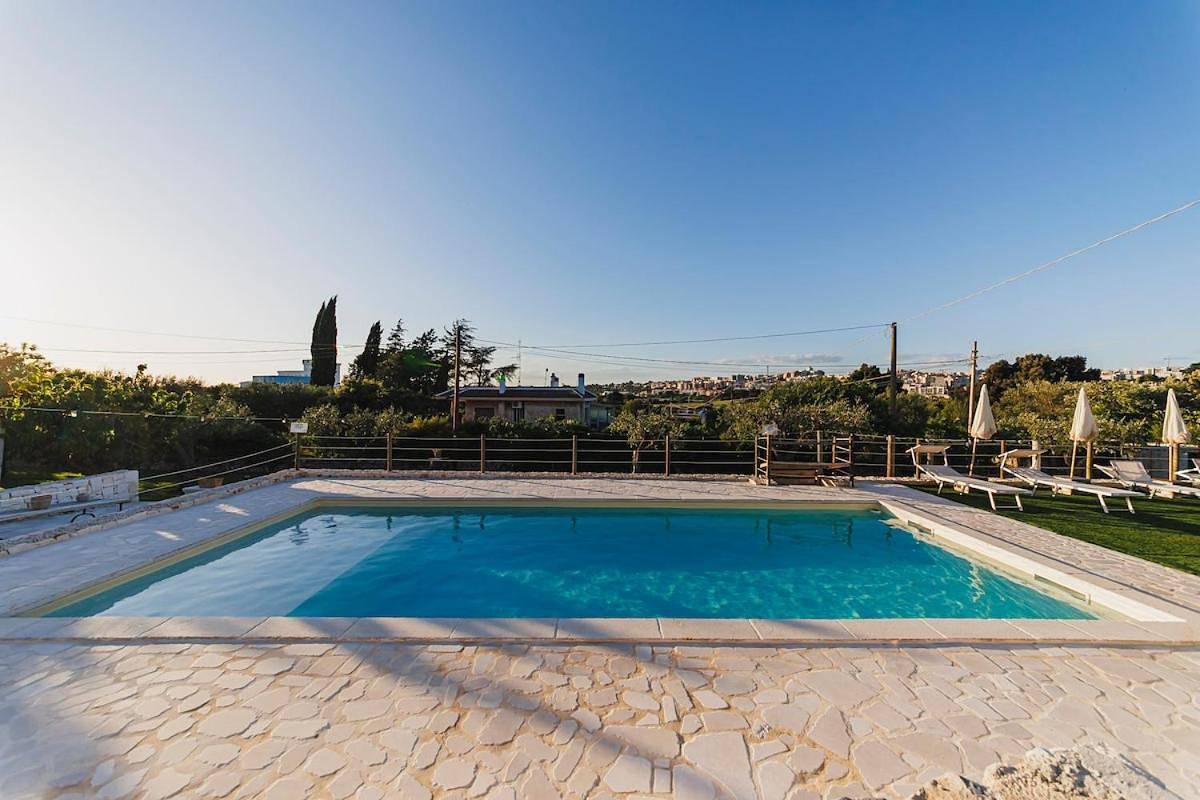 Tenuta 25 - Stone Villa with Pool in Puglia in Putignano, Provincia di Bari