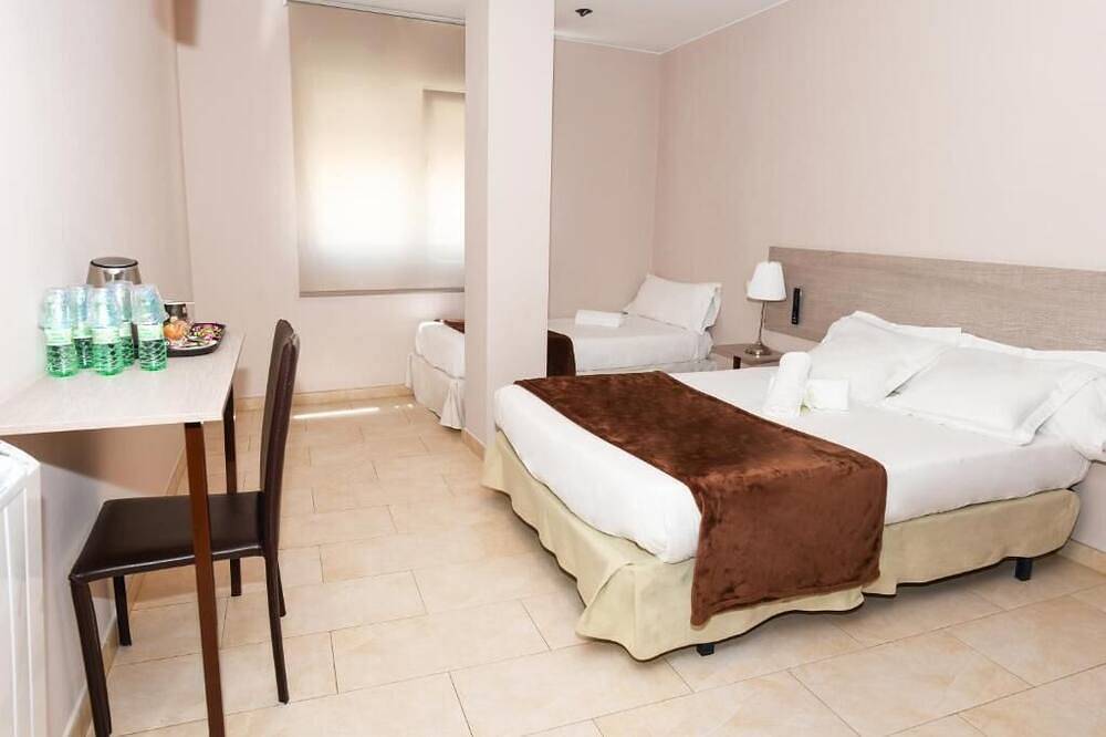 Entire apartment, Apartment-Apartment-Private Bathroom-Street View in Fisterra, Costa da Morte