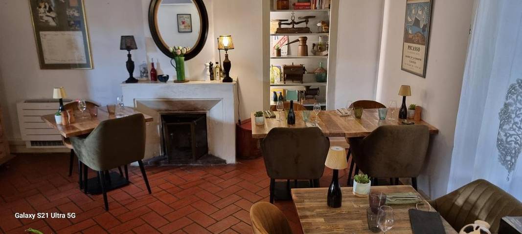 Location de vacances pour 2 personnes, avec piscine ainsi que vue et jardin à Flassans-sur-Issole - 4