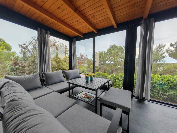 Camping per 5 persone, con balcone e panorama a Lussino