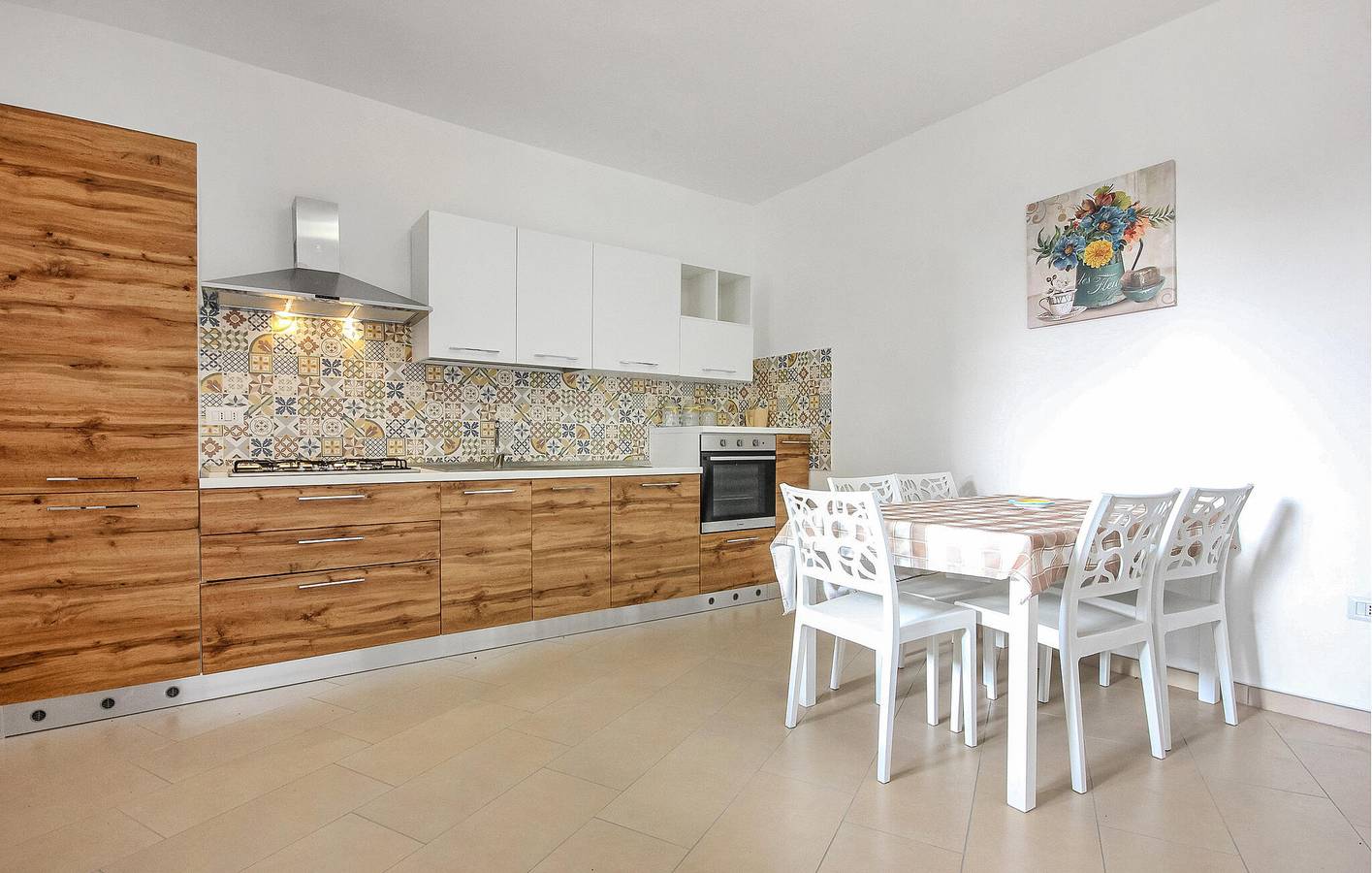 Entire holiday apartment, Seaside Apartment: Parking, AC, Kitchen, Internet, 2km Beach in Cilento