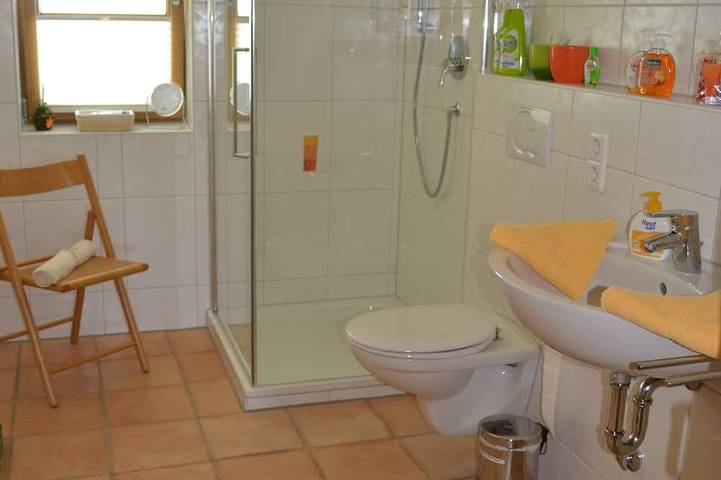 Ferienwohnung für 2 Personen, mit Sauna und Garten in Bad Waldsee - 4