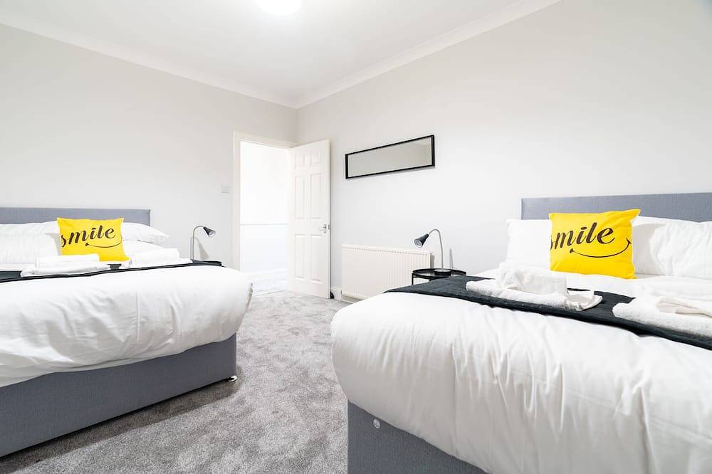 Ganze Wohnung, Apartment-Apartment-Eigenes Badezimmer in Nord Lanarkshire