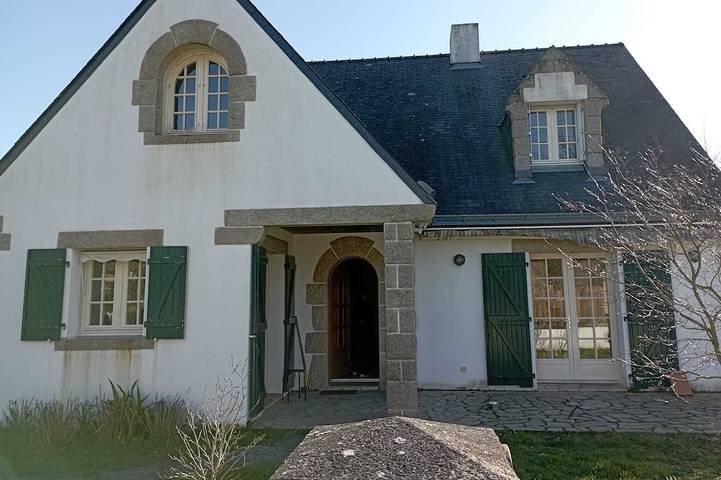 Location de vacances pour 11 personnes, avec jacuzzi et jardin dans Port de Kercabellec