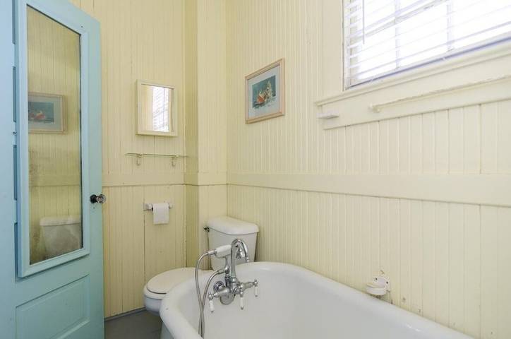 Vacation rental for 8 people, with balcony and yard, with pets in Wrightsville Beach