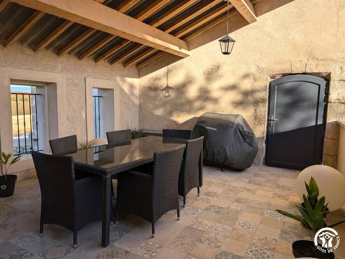 Gîte pour 4 personnes, avec Terrasse et Piscine à Lespignan - 3