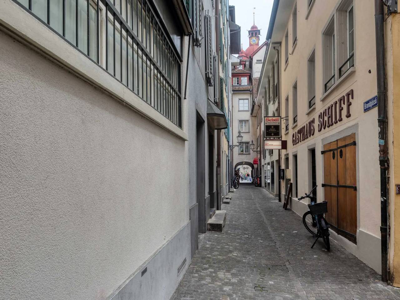 Ganze Wohnung, 2 Zimmer 5 Personen in Luzern Zustellkreis, Luzern