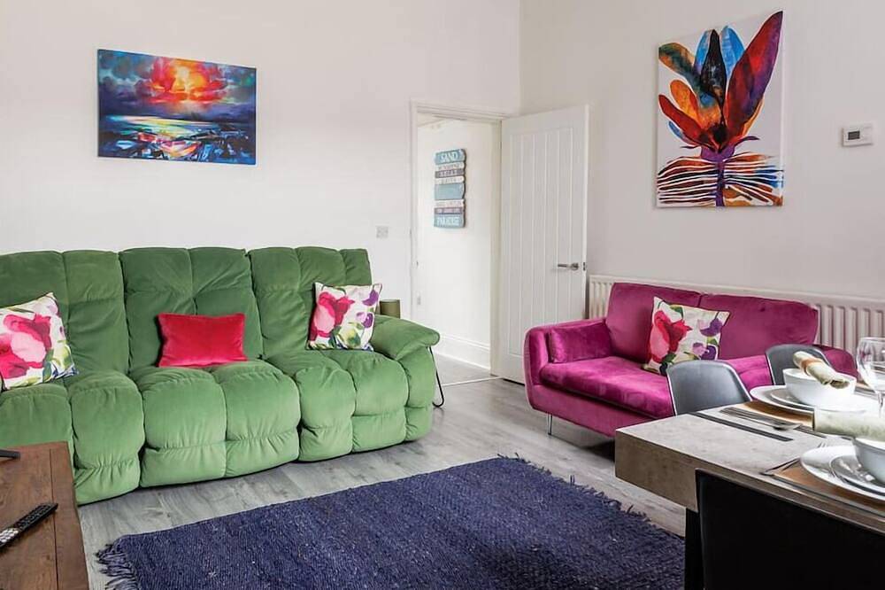 Newly Renovated 3Br House near hospital & uni in Sunderland