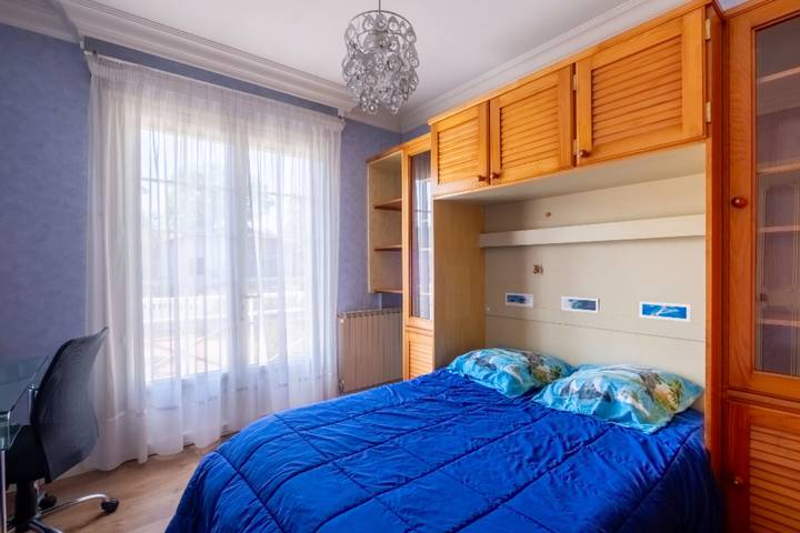 Location de vacances pour 6 personnes, avec jardin ainsi que piscine et balcon, adapté aux familles à La Teste-de-Buch - 4