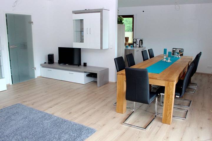 Ferienhaus für 13 Personen, mit Garten und Terrasse am Edersee - 4