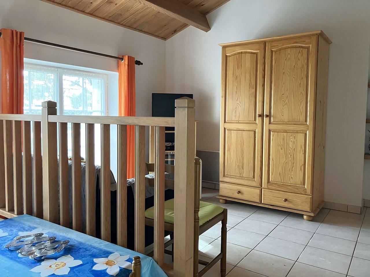 Entire studio, La Petite maison de pays - Saint Hilaire de Riez in Saint-Hilaire-de-Riez, Loire Valley