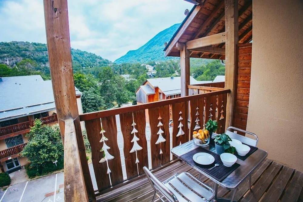 Apartamento entero, Wifi, piscina, terraza, balcón, parking, tv, local para esquís, 23m², Ax-Les-Thermes in Ax-les-Thermes, Pirineos franceses