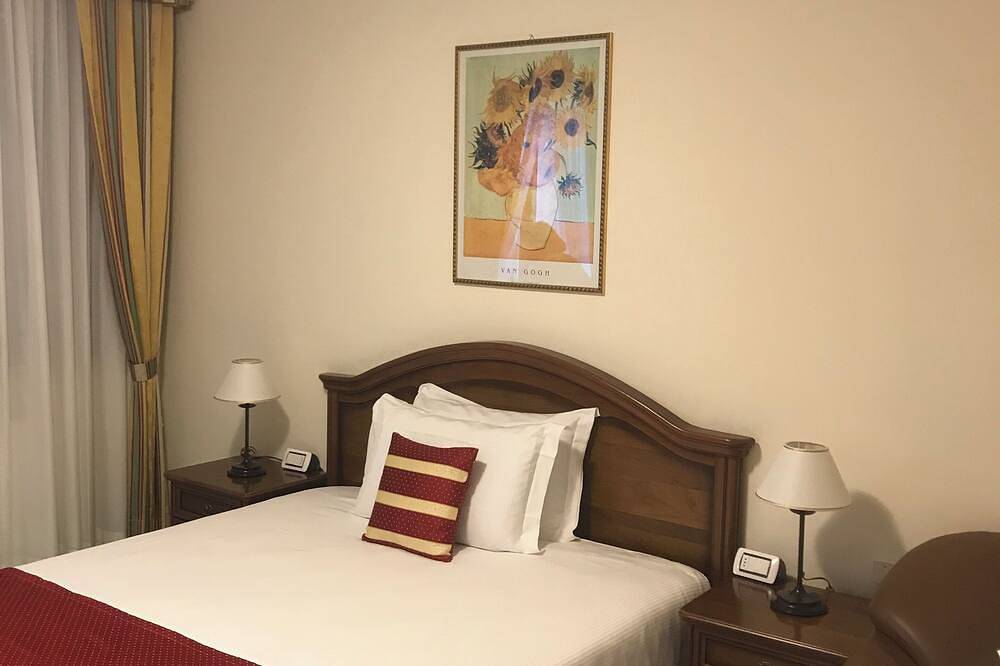 Smart House Rent Rooms(M) in Bergamo, Bergamo Provinz