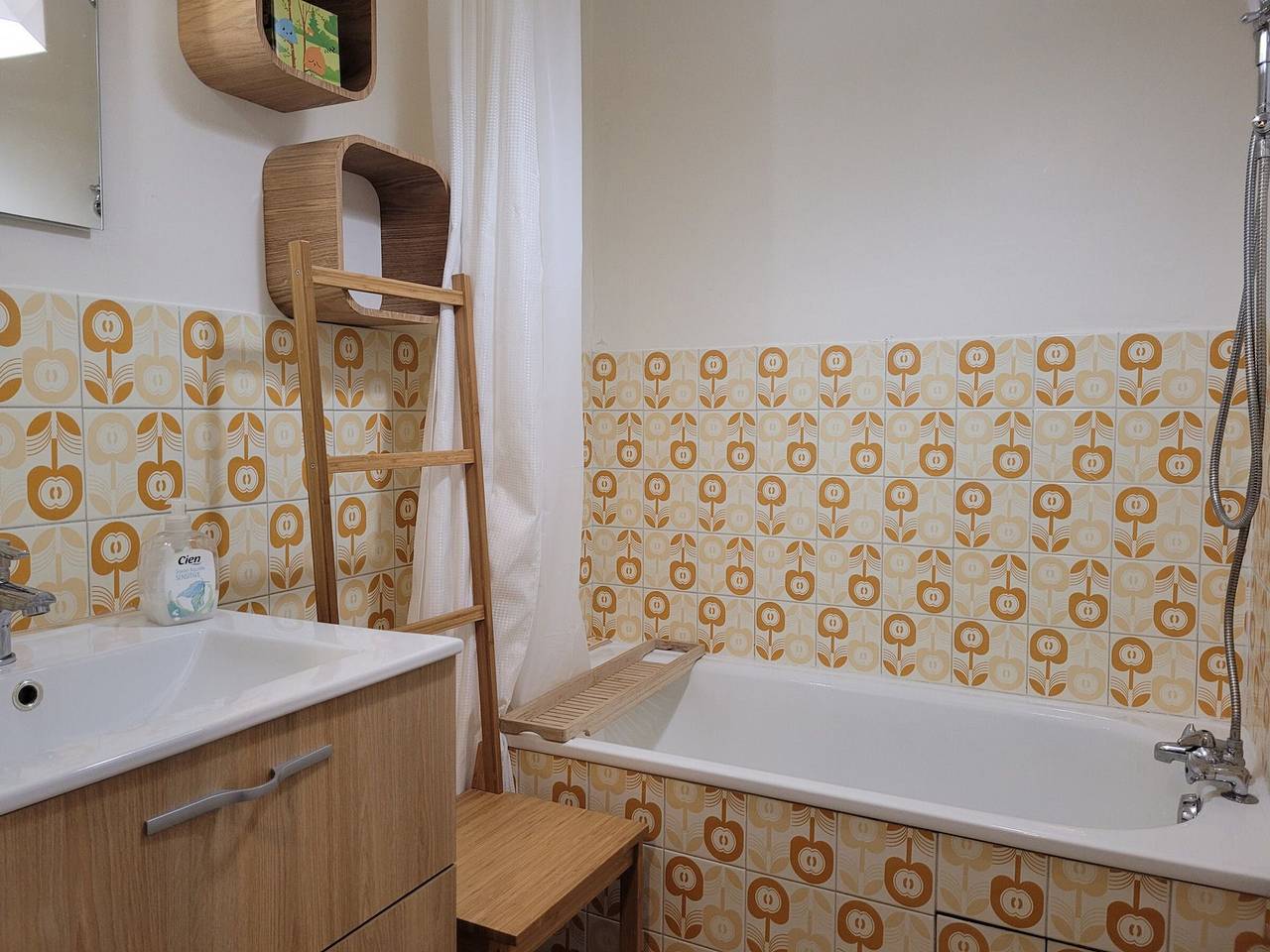 Entire studio, Spacious Studio in Pra-Loup 1600 | 4 pers, balcony, Wifi in Pra-Loup, Uvernet-Fours