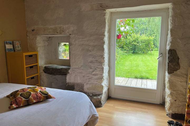 Location de vacances pour 6 personnes, avec jacuzzi à La Ville-ès-Nonais - 3