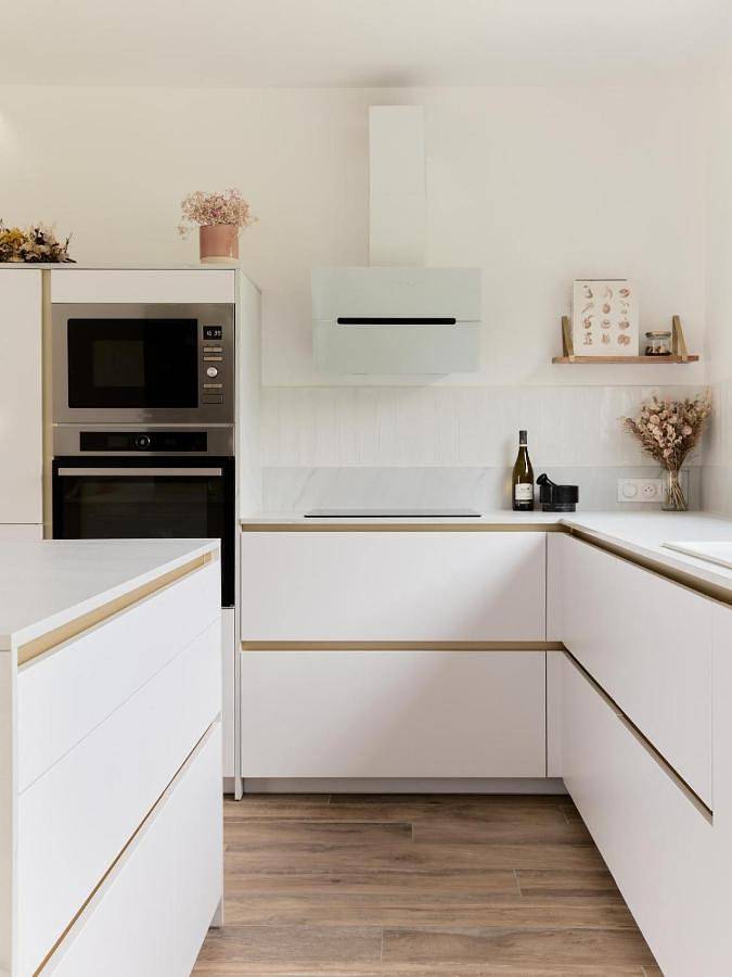 Location de vacances pour 6 personnes, avec terrasse à Chargé - 4