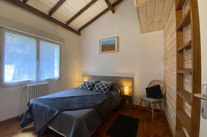 Location de vacances pour 6 personnes, avec terrasse et jardin, animaux acceptés à Pessac - 2