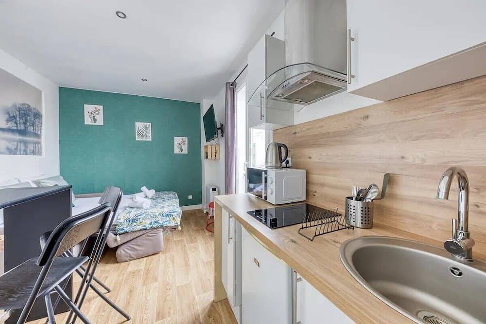 Entire apartment, Cocon Nature à 8 min du Métro 11 - Netflix in Bagnolet, Seine-Saint-Denis