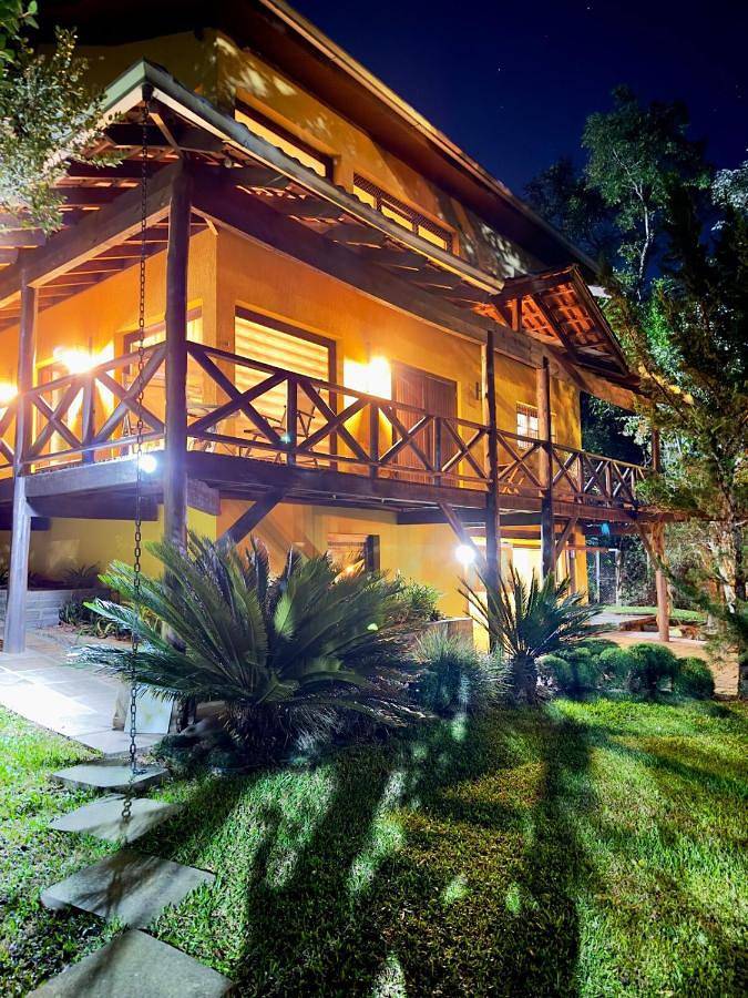 Casas e apartamentos de temporada para 11 pessoas, com vista e jardim em Caxias do Sul