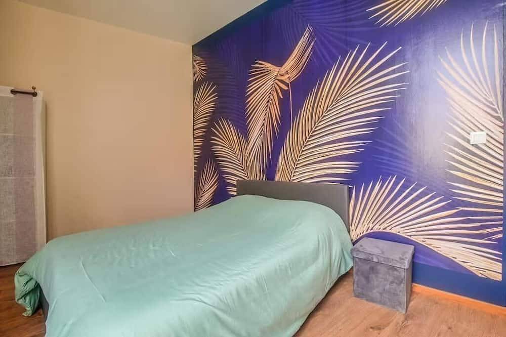 Entire apartment, La Perle du Haut Pont - T2 - Secure parking in Saint-Omer, Saint-Omer region